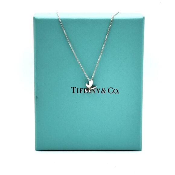 TIFFANY & CO. Sterling Silver Paloma Picasso Olive Leaf Necklace - Picture 1 of 8